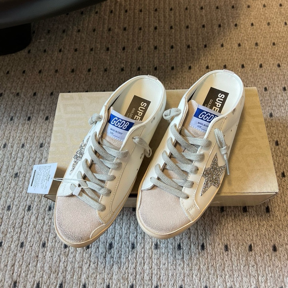 Golden Goose casual and fashionable flat shoes sneakers - Picture 2 of 8